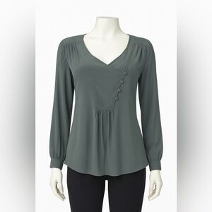 Anthropologie Silk Blouse Green V Neck Button Detail Top Size 2